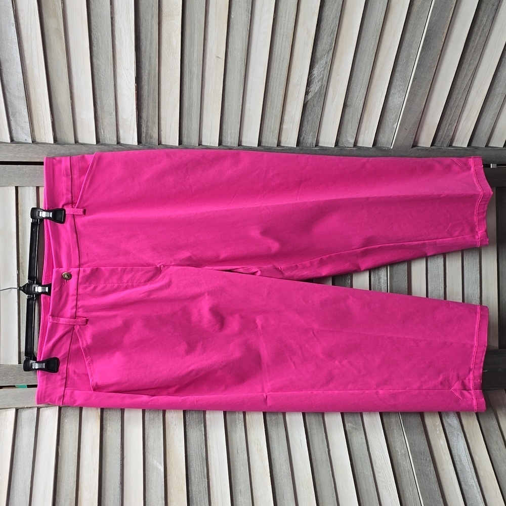 Womens Key Items Alt Tech Fly Front Capri Pants | Ruby Rd. | 16